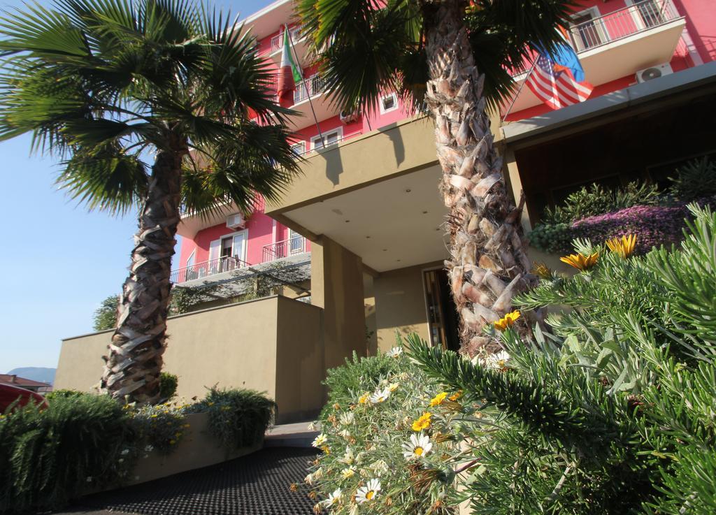 Hotel Carosello 폰테카냐노 외부 사진